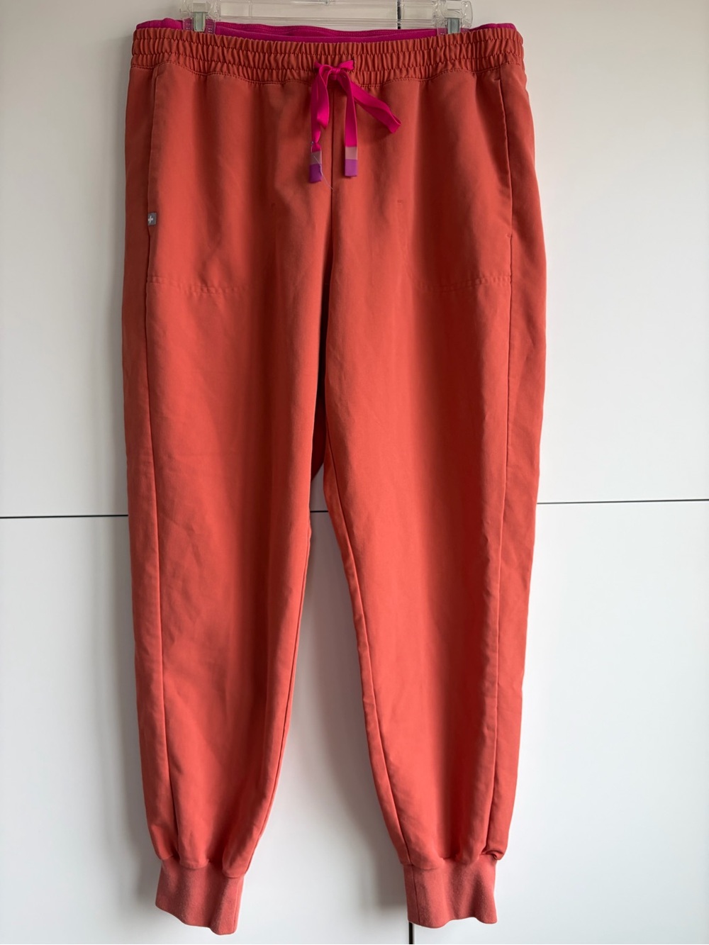 FIGS. Zamora Jogger Terracotta/Pink Scrub Pants Size Large